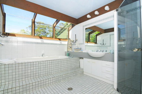 Yeola Lush Location With River Access! - Kingaroy Accommodation 2