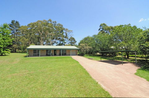 Valley Haven 3 Bedrooms Close To The Village! - Kingaroy Accommodation 3