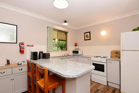 Valley Haven 3 Bedrooms Close To The Village! - Kingaroy Accommodation 6