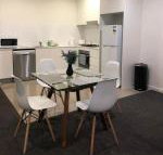 Modern Apartment in Liverpool CBD - Kingaroy Accommodation