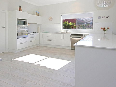 Fairwater In Mollymook - Kingaroy Accommodation 3
