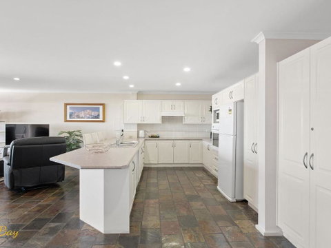 Nelson Bay CBD Apartment No.41 Nelson Towers - Kingaroy Accommodation 2
