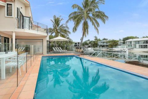 Waterfront Luxury Noosa Heads - Kingaroy Accommodation 1