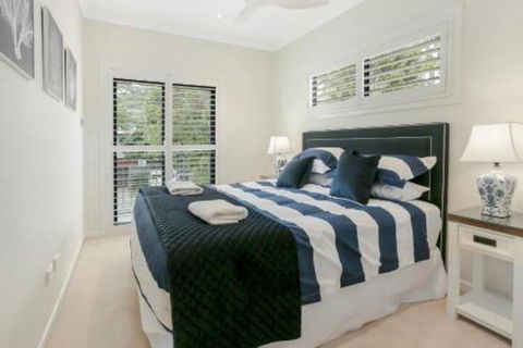 Waterfront Luxury Noosa Heads - Kingaroy Accommodation 2