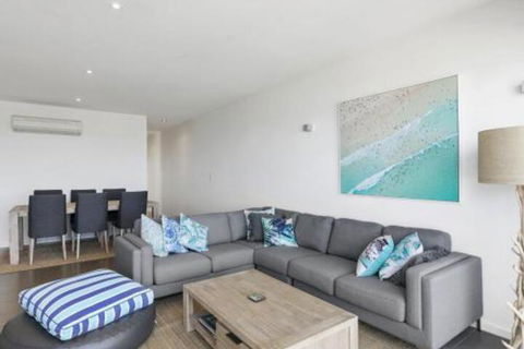 WATERFRONT SEVEN In The Heart Of Lorne - Kingaroy Accommodation 7