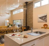 Callala Breeze access to indoor community pool - Kingaroy Accommodation