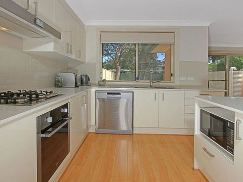 CShells On Quay Perfect Location & Great Views - Kingaroy Accommodation 6
