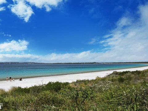 CShells On Quay Perfect Location & Great Views - Kingaroy Accommodation 3