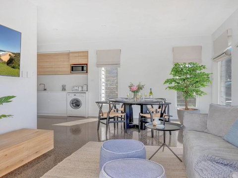 Hideaway At Culburra Guest House With Plunge Pool - Kingaroy Accommodation 4