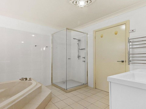 Horizon SPECIAL OFFER 3 FOR 2 - Kingaroy Accommodation 5