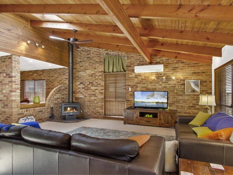 Lumina Luxury Comfort & Lots Of Style - Kingaroy Accommodation 6