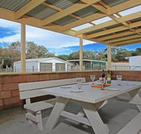 Ohio one street back from beach access - Kingaroy Accommodation