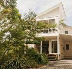 Sea Whispers a real native outlook - Kingaroy Accommodation