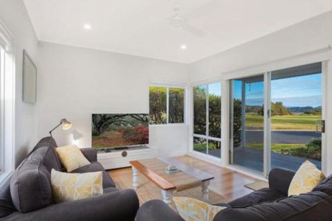 Kesla Beach House - Kingaroy Accommodation 5