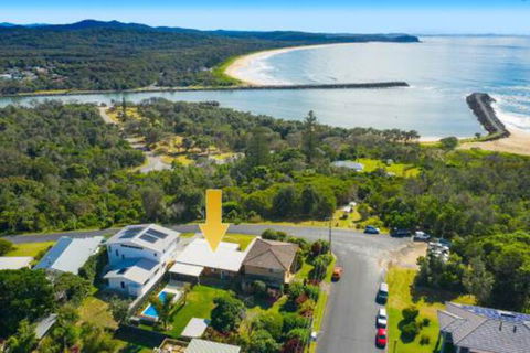 Casa Sorella Beachfront Family Home With Pool - Kingaroy Accommodation 5