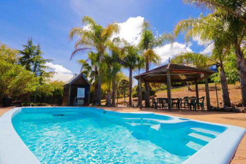 Sunnyhurst Chalets Rural Stay - Kingaroy Accommodation 5