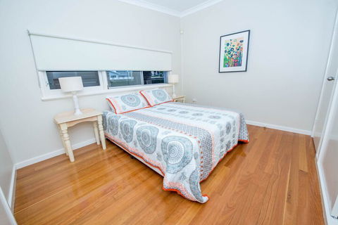 A Foreshore Salamander Bay - Kingaroy Accommodation 0