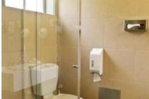 Classic Queen Room 2 In Oakleigh - Kingaroy Accommodation 2