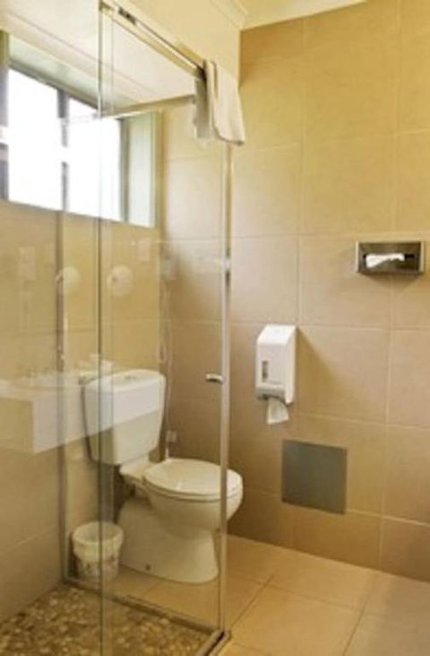 Classic Twin Bed Room 1 In Oakleigh - Kingaroy Accommodation 3