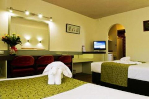 Classic Twin Bed Room 1 In Oakleigh - Kingaroy Accommodation 0