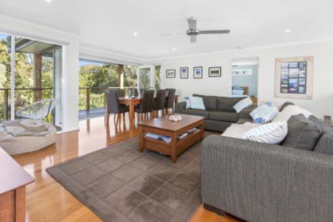 COASTAL BREEZE BALNARRING - Kingaroy Accommodation 4