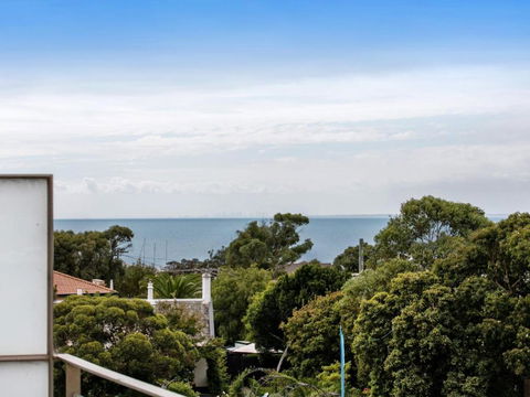 NORTH POINT RETREAT MORNINGTON - Kingaroy Accommodation 1