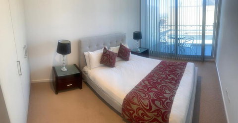 RNR Light Square - Kingaroy Accommodation 2