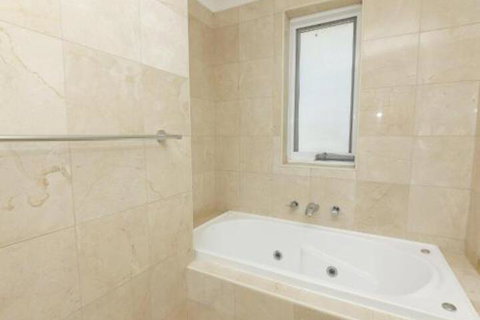 Regatta 19 - Kingaroy Accommodation 2