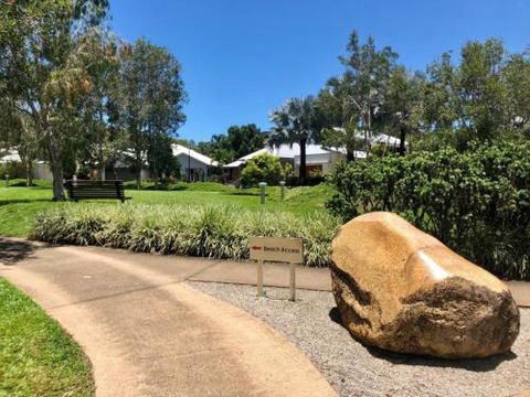 CANOPY HOUSE At PALM COVE - Kingaroy Accommodation 1