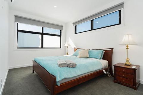 Portrush Luxury B & B - Kingaroy Accommodation 6