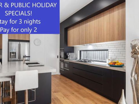 Portrush Luxury B & B - Kingaroy Accommodation 1