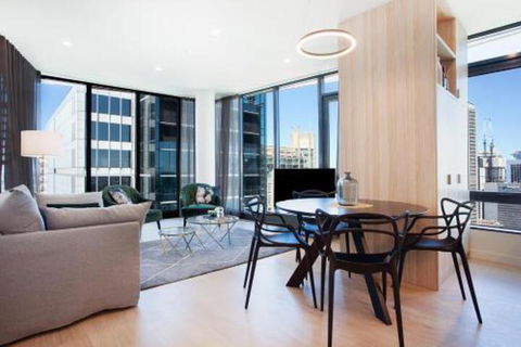 CITY HIGH Hosted By: LAbode Accommodation - Kingaroy Accommodation 0