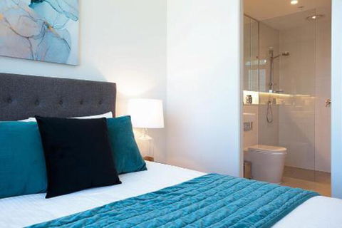 CITY HIGH Hosted By: LAbode Accommodation - Kingaroy Accommodation 2