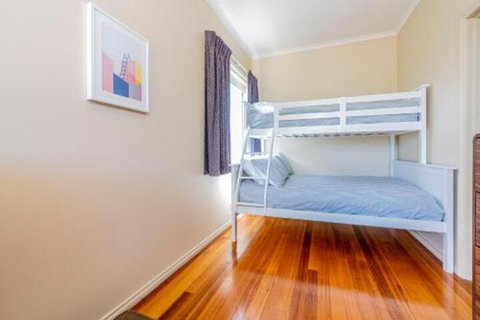 VIEWS FOREVER INVERLOCH - Kingaroy Accommodation 6