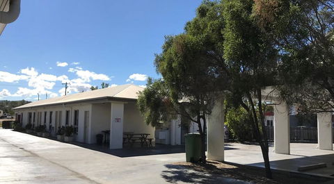 Collinsville Motel - Kingaroy Accommodation 0
