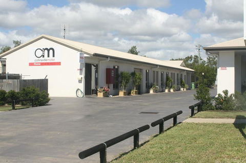 Collinsville Motel - Kingaroy Accommodation 2