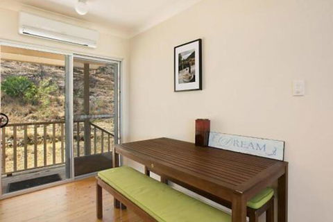 Rosa Estate In Broke Two 3br House In Walking Distance To Cellar Doors - Kingaroy Accommodation 5