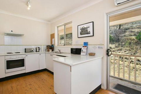 Rosa Estate In Broke Two 3br House In Walking Distance To Cellar Doors - Kingaroy Accommodation 4