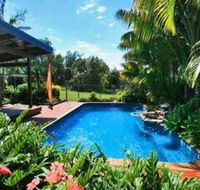 Illalangi views pool walk to beach - Kingaroy Accommodation