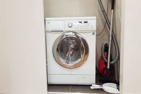 CHELSEA Family Home Close To Beach & Shops - Kingaroy Accommodation 5