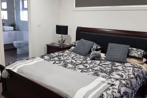 CHELSEA Family Home Close To Beach & Shops - Kingaroy Accommodation 2