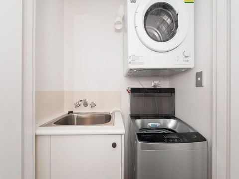 La VitaatNelson Bay - Kingaroy Accommodation 6