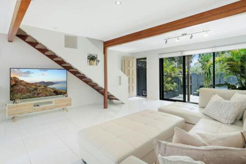 Cool Coastal Chic Noosaville - Kingaroy Accommodation 0