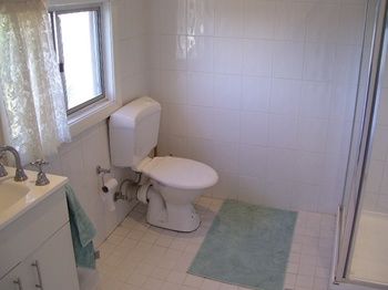 Aussie Bacon & Eggs Cottages - Kingaroy Accommodation 5