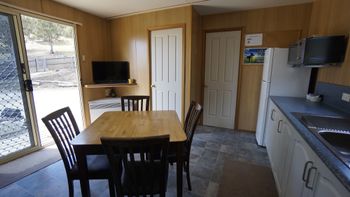 Mt Rumney Escapes - Kingaroy Accommodation 6