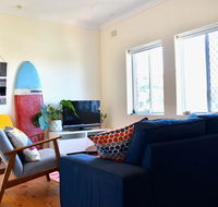 Bright Artist Apartment in Maroubra - Kingaroy Accommodation