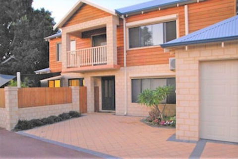 Terrific Townhouse - Kingaroy Accommodation 2