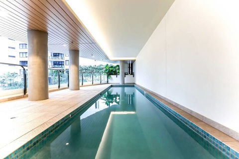 Incredible Riverside Apartment In Brisbane - Kingaroy Accommodation 3