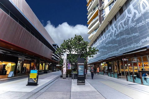 Incredible Riverside Apartment In Brisbane - Kingaroy Accommodation 1