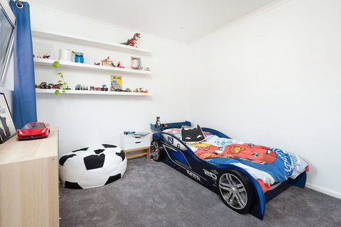 Large Family Home Bondi - Kingaroy Accommodation 5